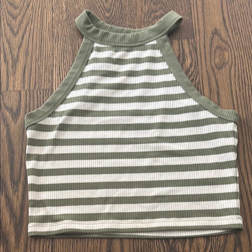 American Eagle Outfitters Green Ribbed Crop Tank Top